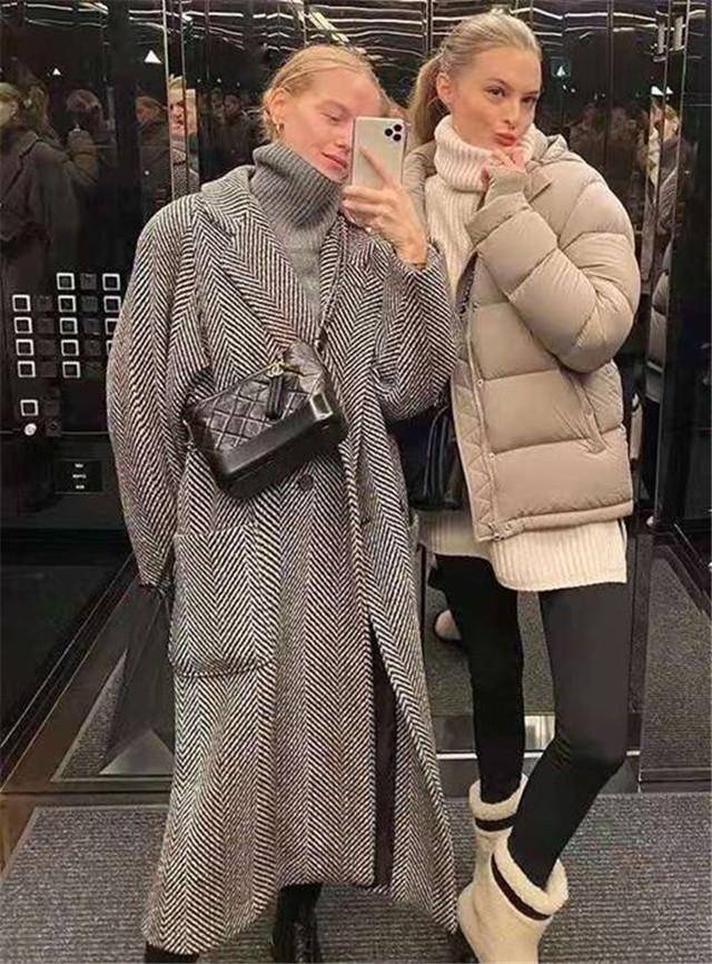 方面 女人过了50岁,不管穿大衣还是羽绒服,少搭这4双鞋,邋遢掉档次