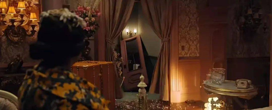 安妮·|《女巫》？不如叫做女妖更贴切