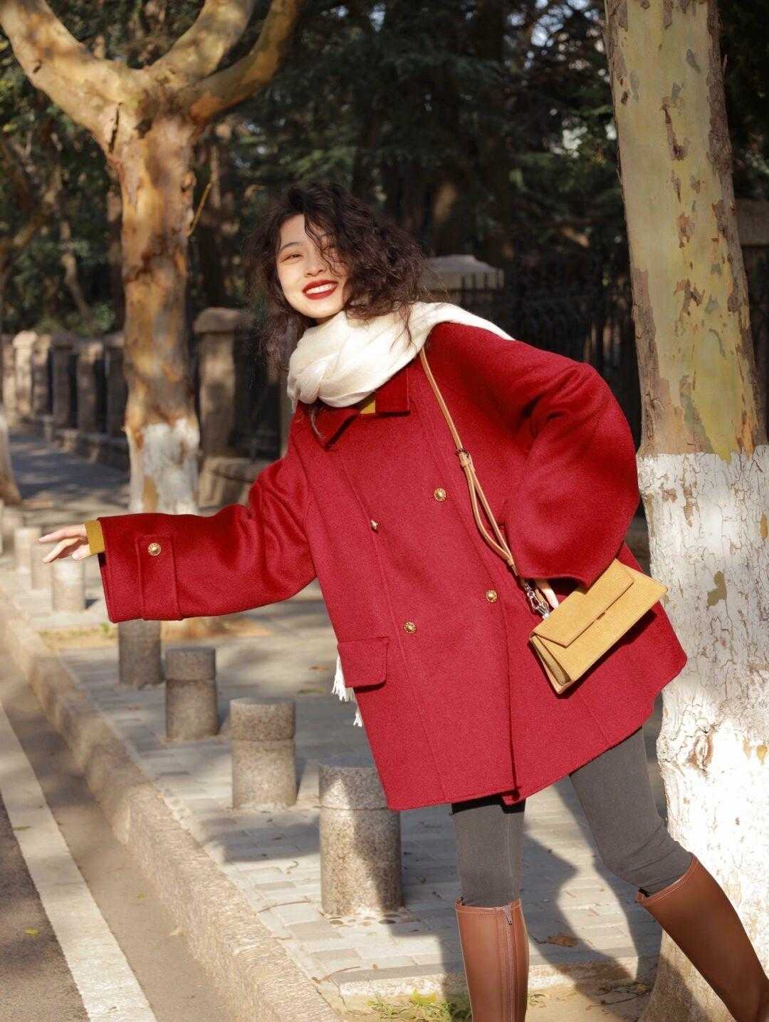 皮鞋 不露腿的冬季穿搭来喽,码住这几件单品,保暖时髦又有质感