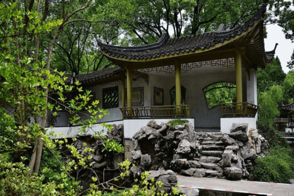  原创 上海清幽的古钟园，带你感觉别样的上海，本来上海也可以宁静下来