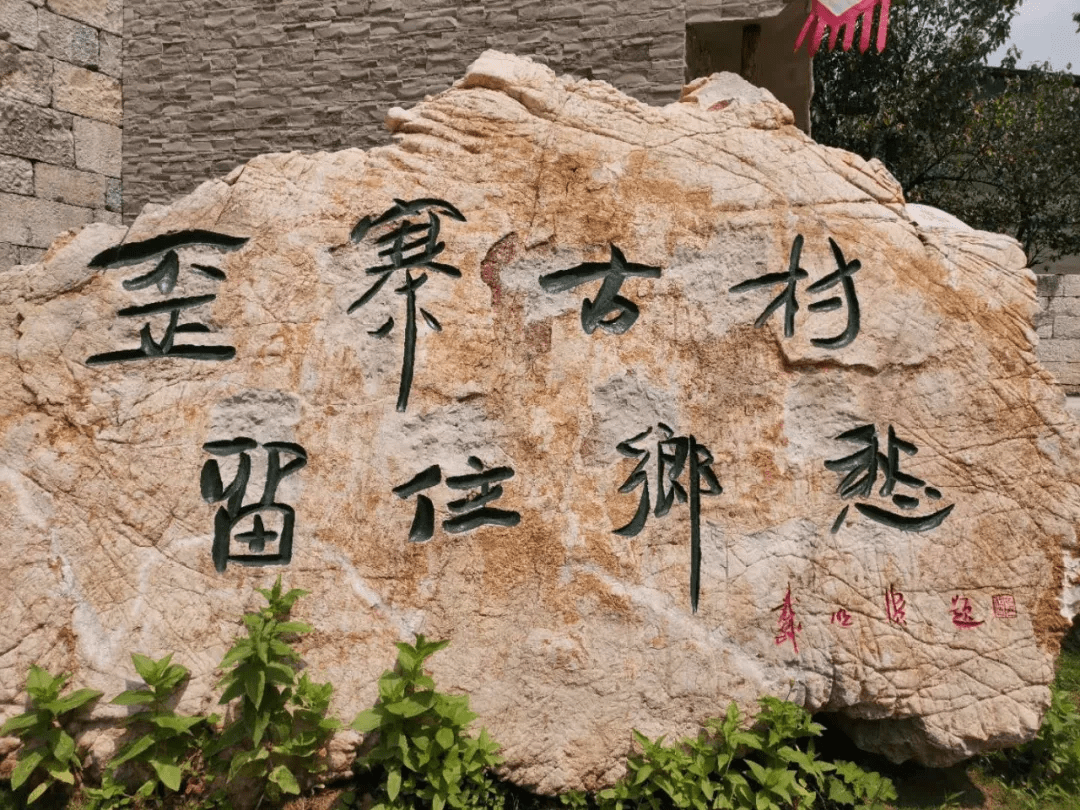 安顺有太多耳熟能详的景点,却也不乏很多小众又很有意思的地方,今天