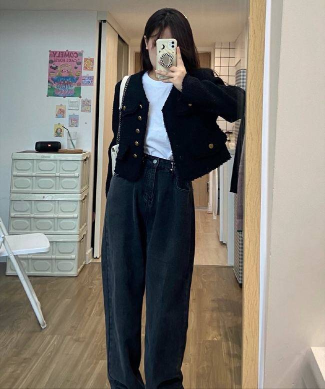 服装 尽显腿部线条的优越感,迷人而又养眼腿部比例会很吸引人哦!