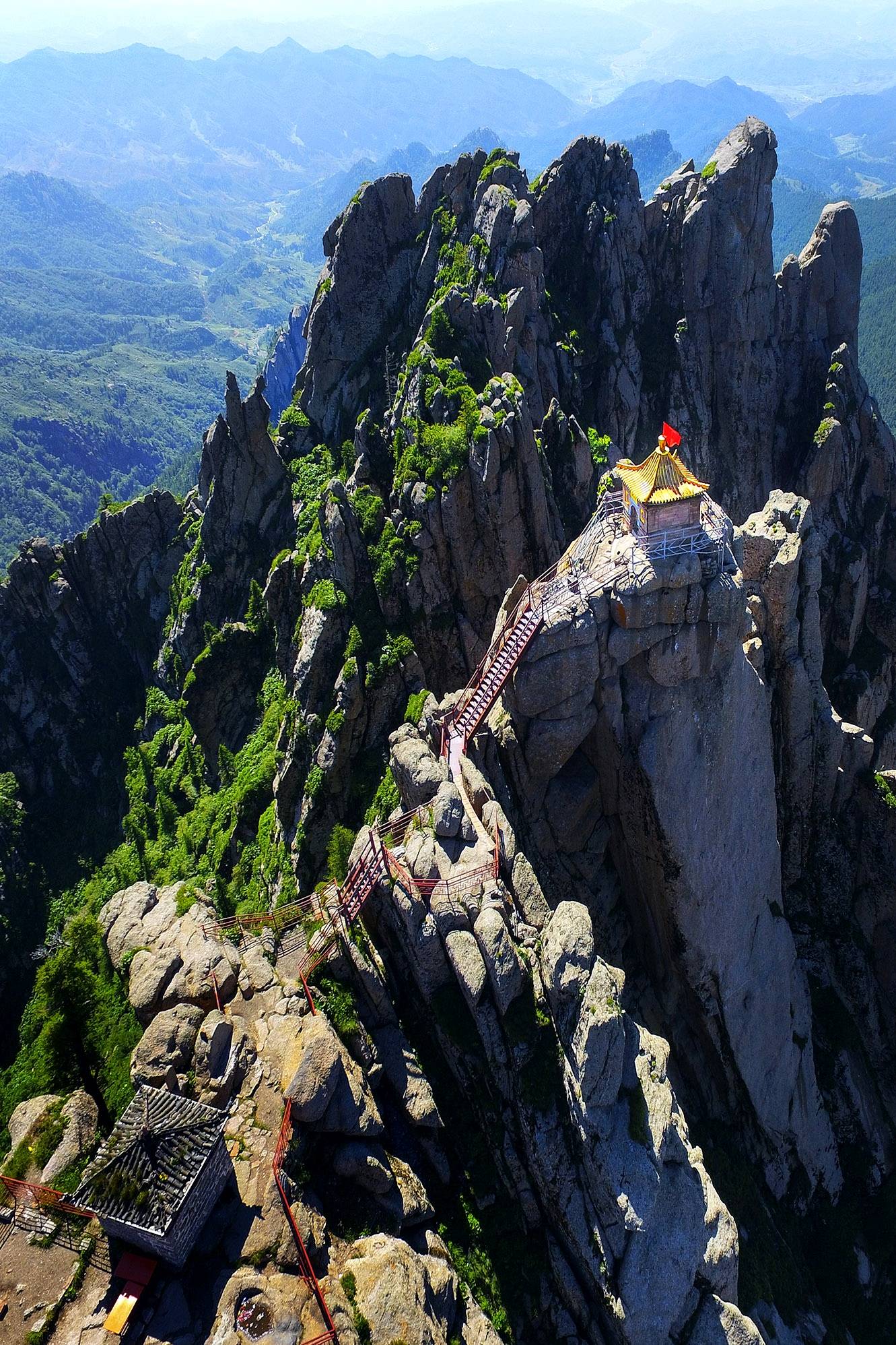 芦芽山奇峰美景