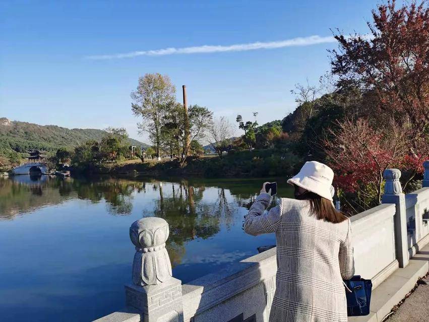 小镇|弹着音符来度假 洞庭湖旅游度假区音乐季潮回1990