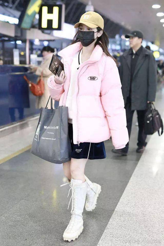 喇叭裤 冬季外套不用太复杂，衣橱中有这两件就足够了，时尚保暖又显气质