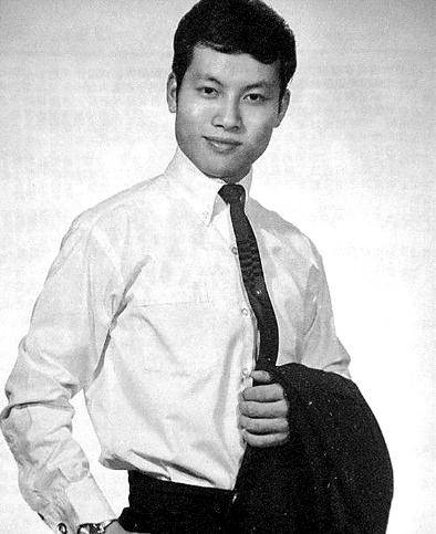 万梓良|亚视30年最帅型男大集锦，江华、万梓良、何家劲都在其列