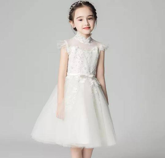 上半身 骗生娃系列：看完这几个可爱萌娃，网友直喊：吃可爱长大的吗？