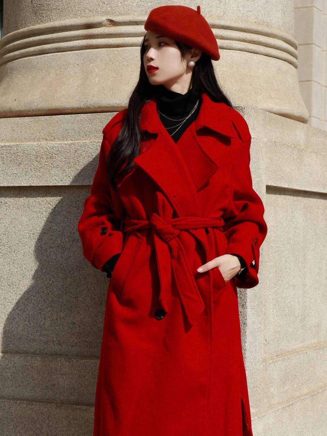 颜色 冬季搭配单品“买精不买多”，衣橱里要备“大衣”，舒适又时髦