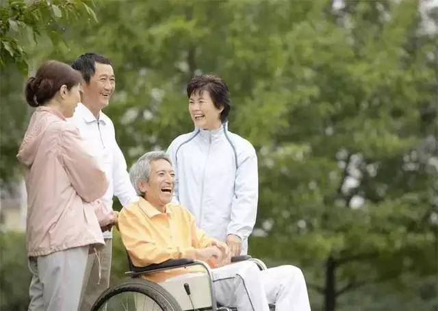 老年教育纳入终身教育体系，机构如何掘金老年教育市场？
