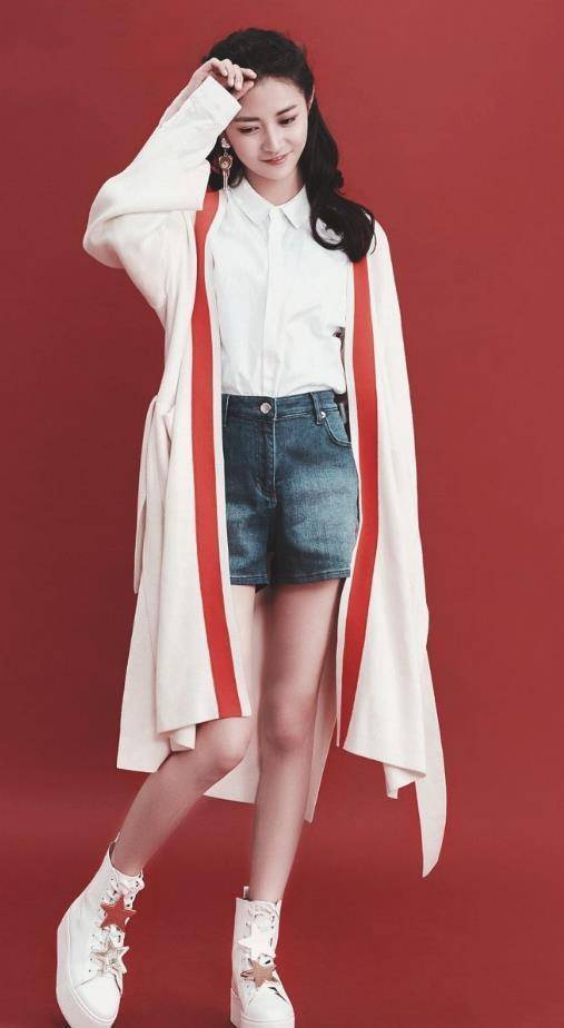 设计 大衣已经失宠，今年流行的外套长这样