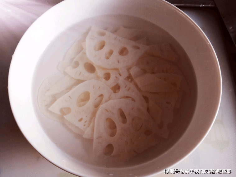 藕片怎么不发黑没有白醋 d2e34792974b4417a299a32eed74a68a.png