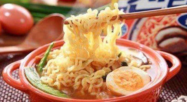 煎饼|4种容易让人“长膘”的早餐，泡面也在榜上，看看有你爱吃的吗？