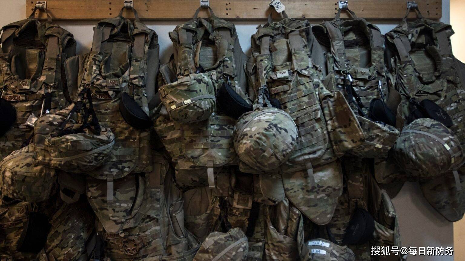 美军闹笑话,花钱买防弹衣,发现是中国货,气到把承包商告上法庭_特纳