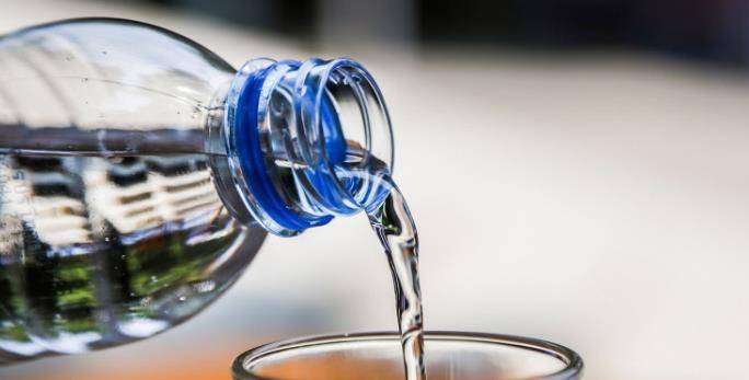 尿酸|6个原因不注意，肾结石早晚找上你，一个方法即可防住它