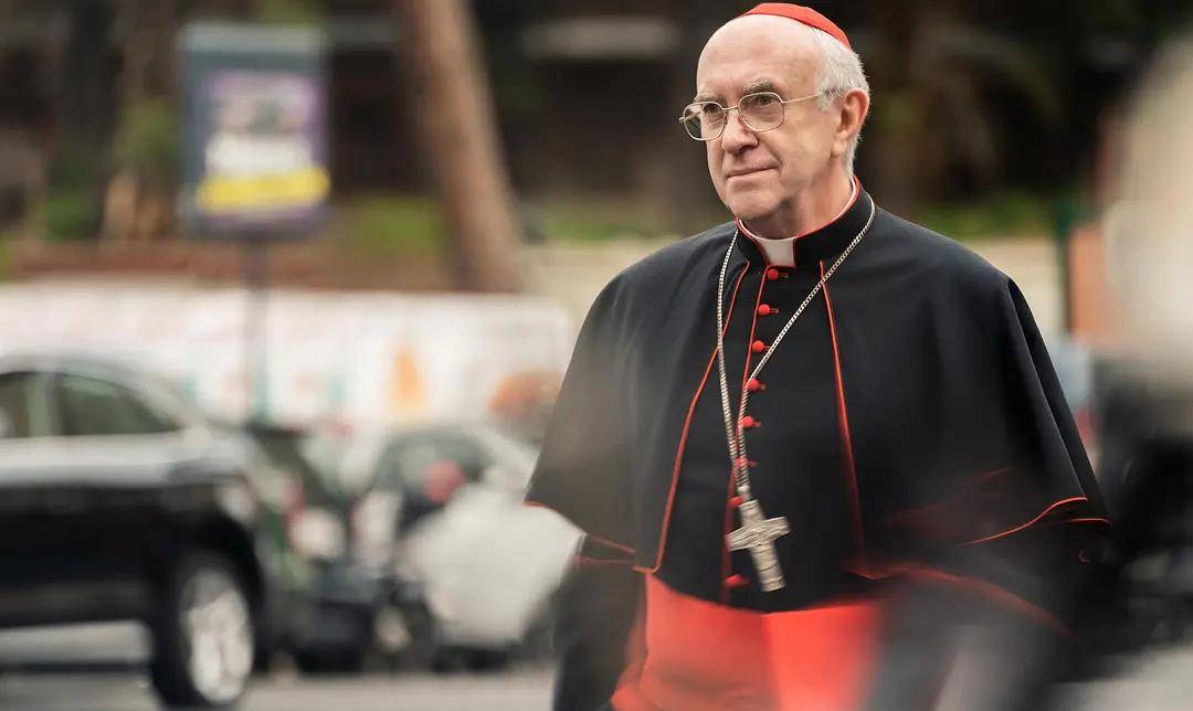 教宗|严肃中带着幽默的宗教题材传记电影《教宗的承继》