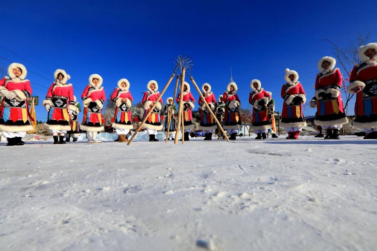 冬游龙江之东极抚远 迎接新一天照进祖国的第一缕阳光_赫哲_冰雪_旅游