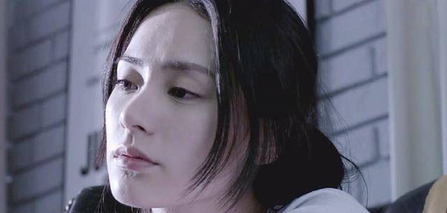 眼睛自带忧郁气质的女星，我只服这4位！不仅长得美，眼神还有故事感