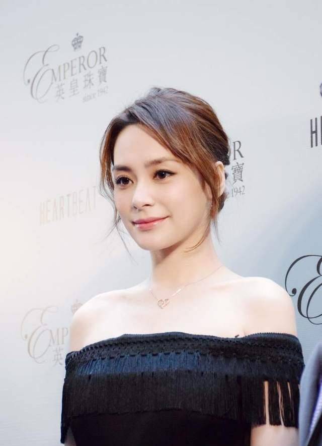 眼睛自带忧郁气质的女星，我只服这4位！不仅长得美，眼神还有故事感