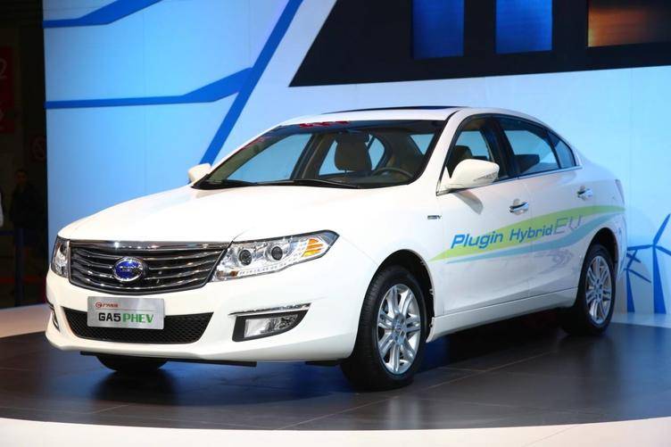 100,芝麻,众泰e200,一款中型车众泰z500ev,一款小型suv众泰t300新能源