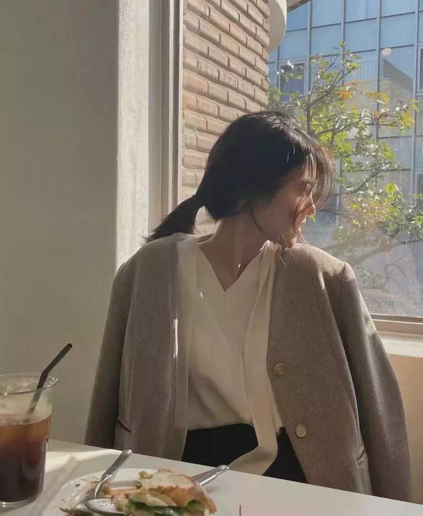 阿威 冬天会穿打底衫,才是真的高级!