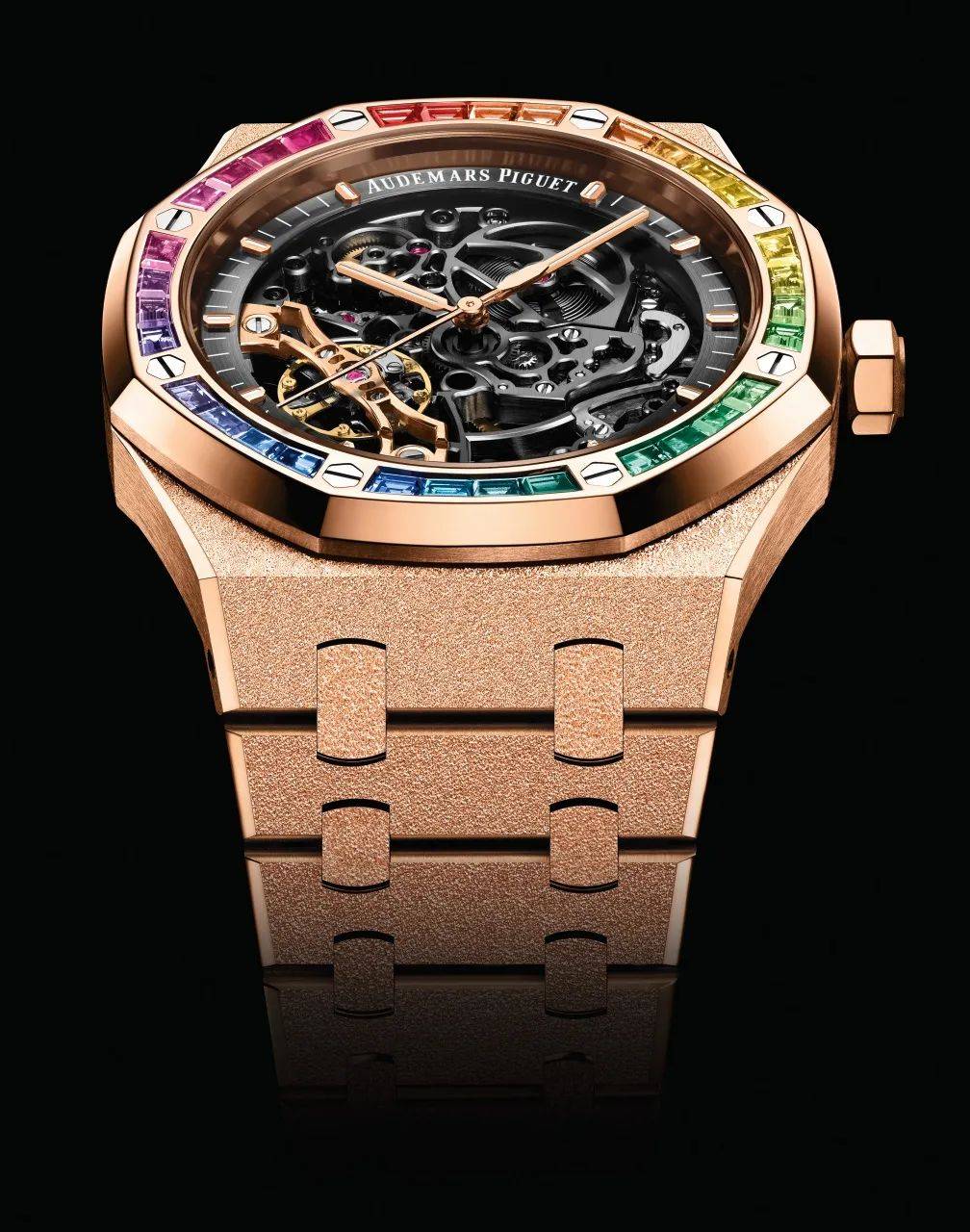 爱彼当高级制表遇上璀璨珠宝，这无敌魅力没人能抵挡！