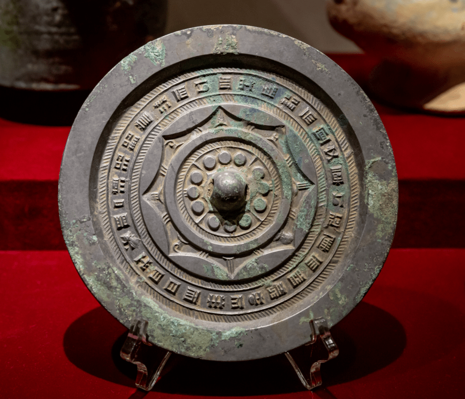 中国 秦朝の銅鏡 - 工芸品