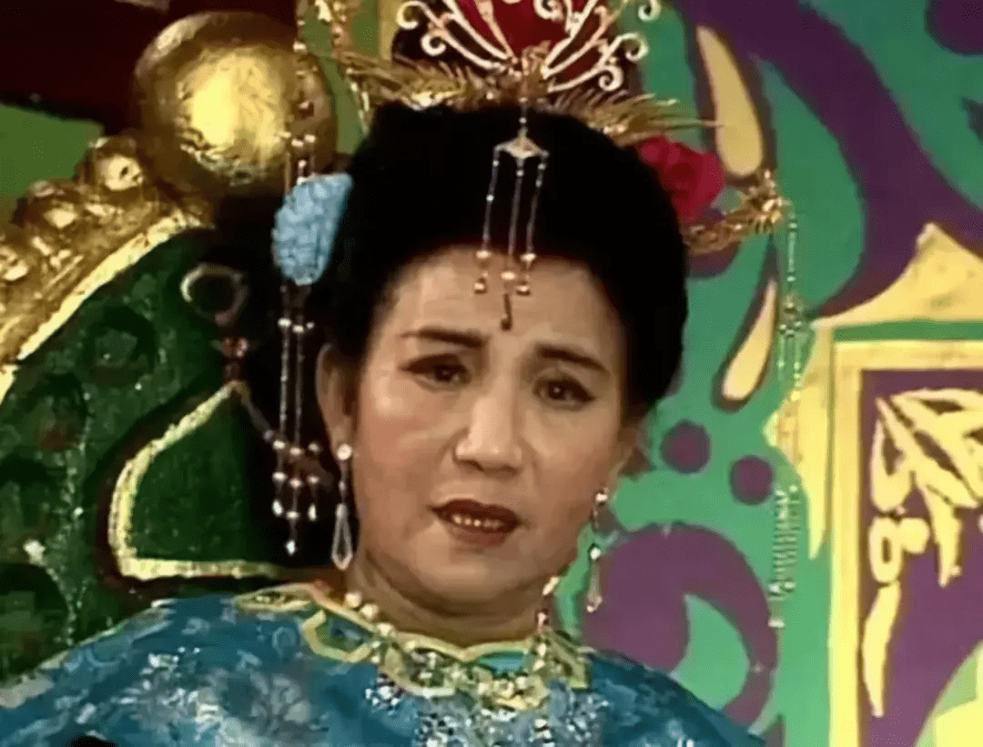 舞台|怀念赵丽蓉：每年说起春晚的时候，记忆里总有个她