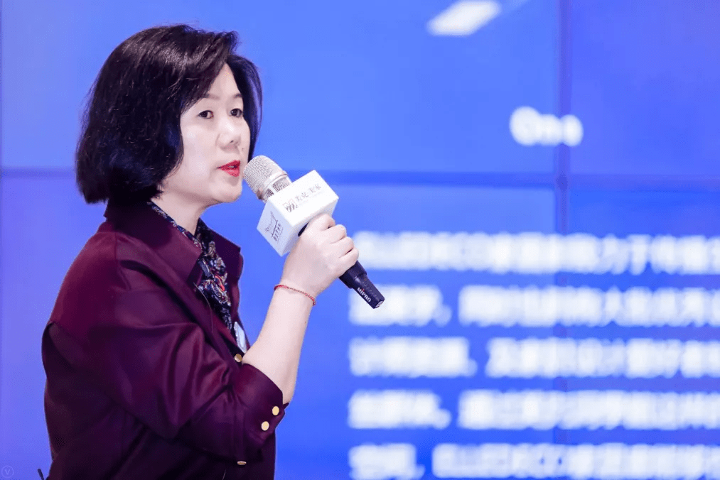 "疯狂大胆"的美克家居 洞学馆如何颠覆传统家具店想象?