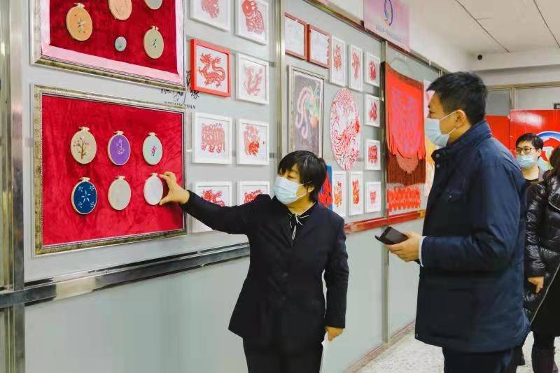 面点|中式面点、陶艺、刺绣 哈尔滨道里区中小学生有“学手艺”基地啦！