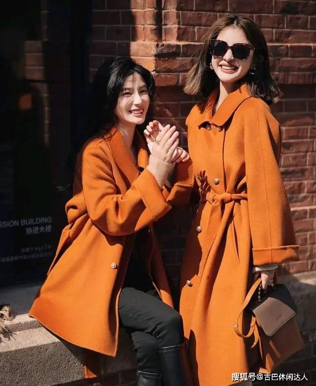 设计 柔美女人穿什么衣服？3招大衣搭配思路，尽显成熟女人味