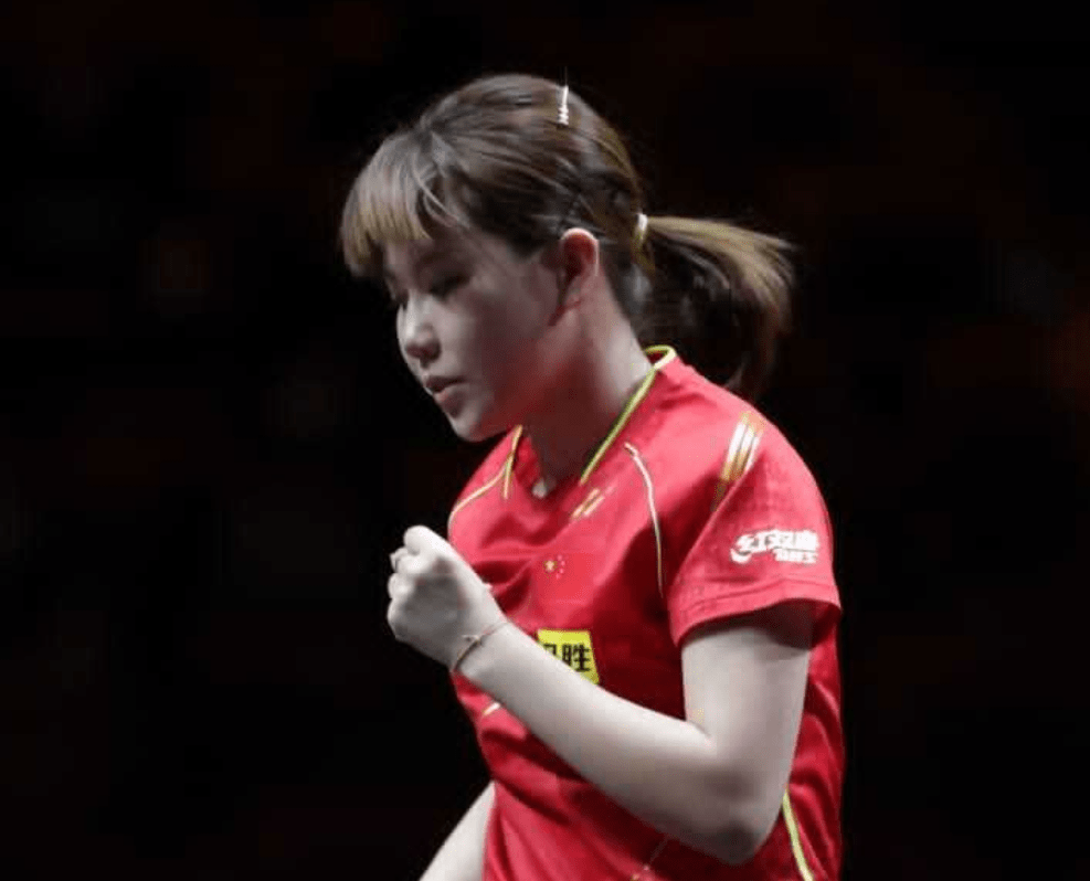 石川佳|八强诞生4席！国乒双杀日本：陈梦6-10落后逆转，石川佳纯直跺脚