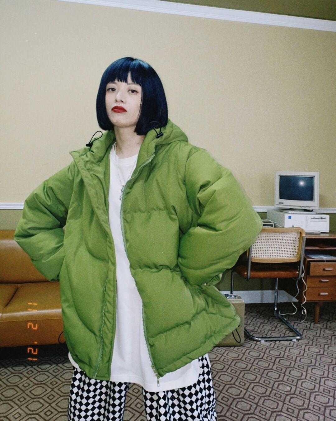 原创冬天外套不要乱穿，试试这些绿色外套，个性洒脱又有时尚感
