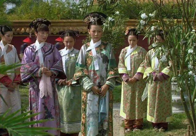 什么|《甄嬛传》6大穿帮镜头，嬛嬛抽烟，纯元旧衣多人穿，太难发现