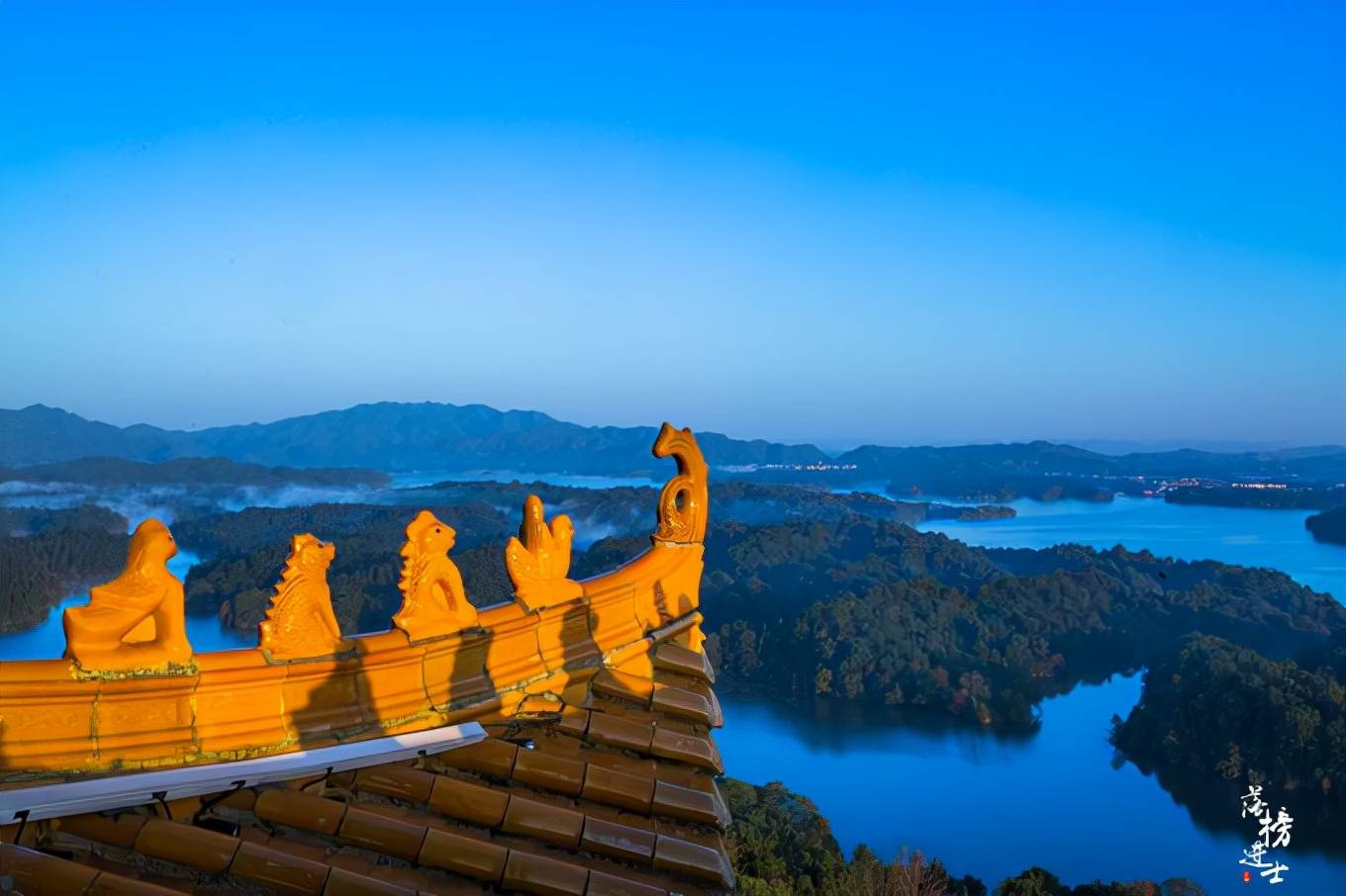 江西新余仙女湖龙王阁,赏绝美日出,冬日里云海翻腾让人惊艳