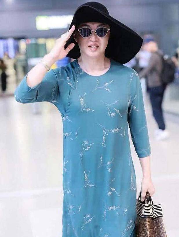 颜色 除了衣服的设计还有穿搭之外，从颜色上也可以做到