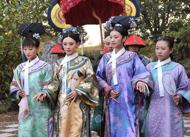 什么|《甄嬛传》6大穿帮镜头，嬛嬛抽烟，纯元旧衣多人穿，太难发现