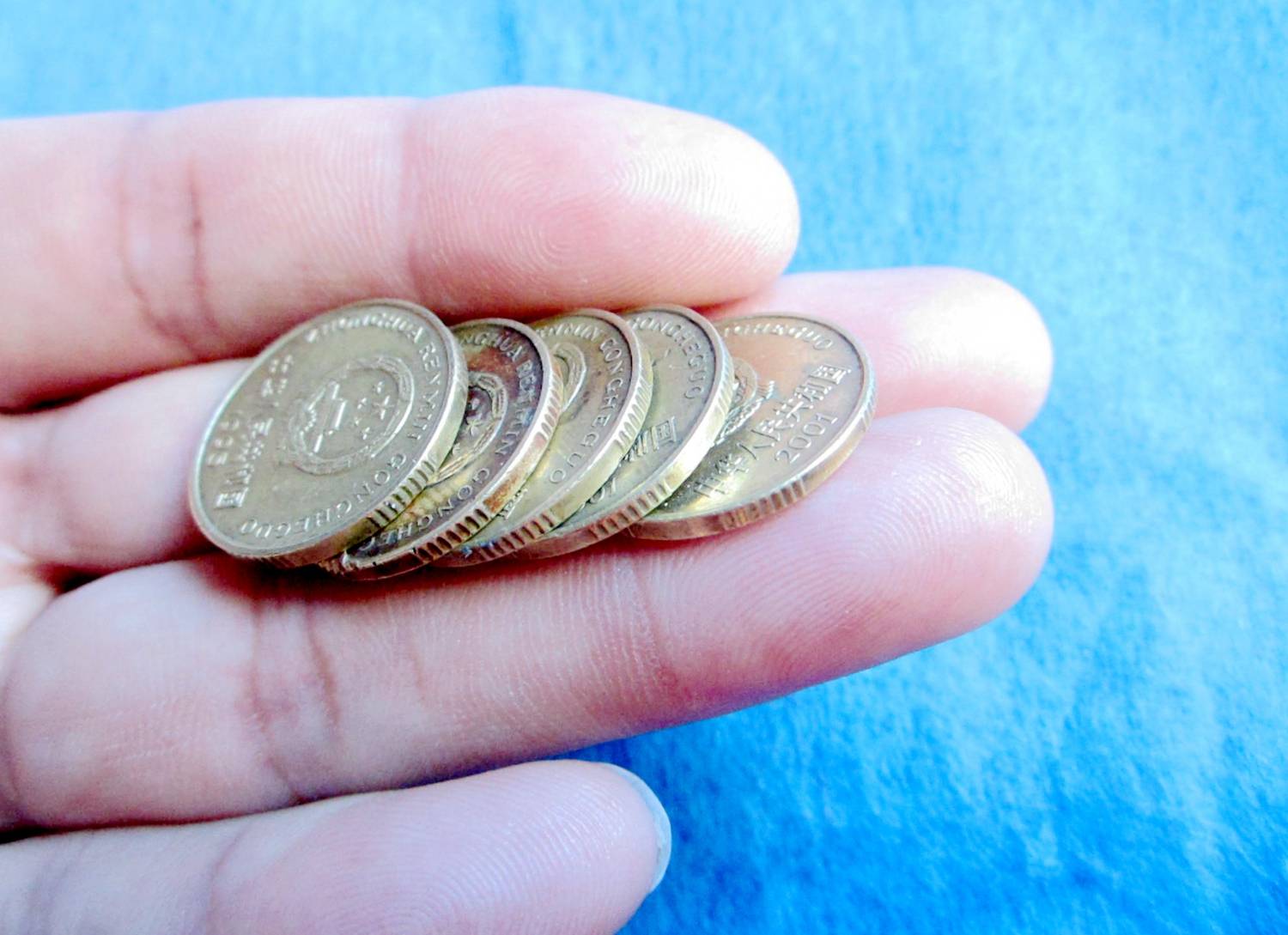 少见的5角硬币，1枚能卖1200元，谁有能力找到？_搜狐网