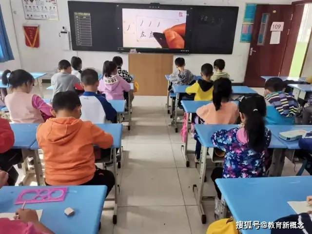 f44e18151f6a49b080d6b60f738af2ae.jpeg