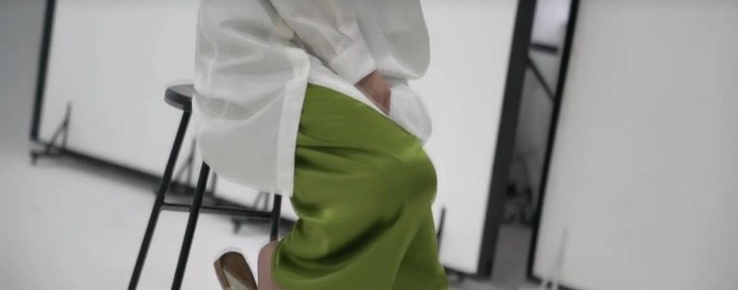 摄影 董花花去摄影馆,外形被指旺夫,张大奕晒照被发现许久未换新美甲