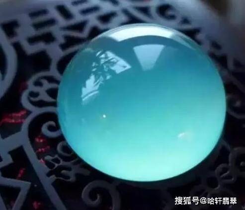 【極上品・氷種】天然岫玉 天青凍（てんせいとう）魚 彫刻 ルース（穴あき） 玉石界3大蓝色妖姬—天青冻、海蓝宝、蓝水翡翠，谁更有价值？_搜狐网
