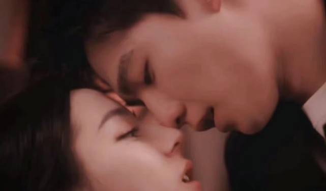 迪丽热巴|荣耀夫妇成今年最热cp，迪丽热巴杨洋颜值太高，两人简直太配了