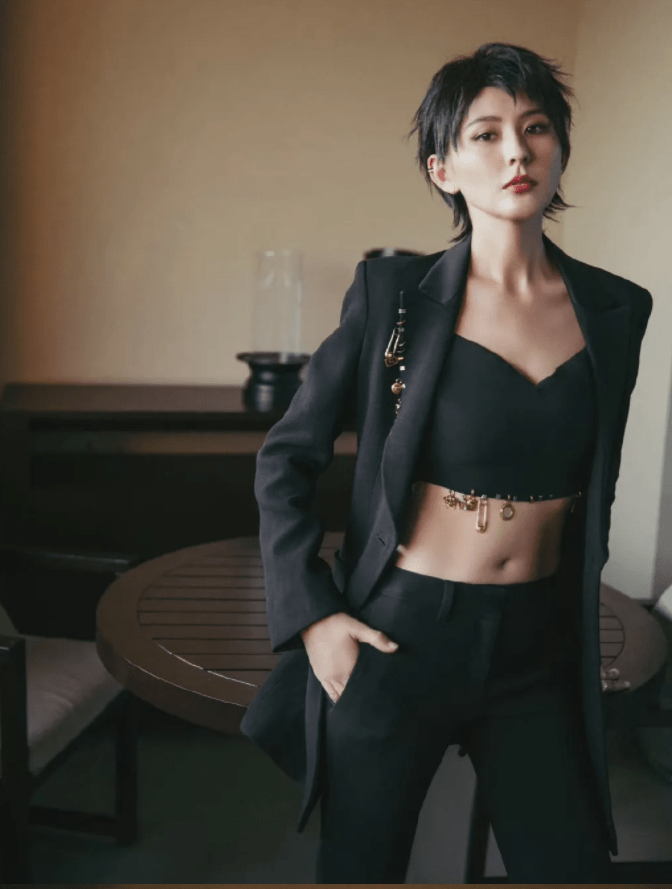 演技 又一个新疆美女,没有热巴的颜值,全靠演技说话