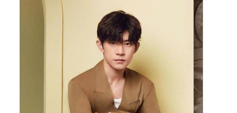 易烊千玺的电影有哪些好看 c116341bc519471c80be8417f2a469d6.jpeg