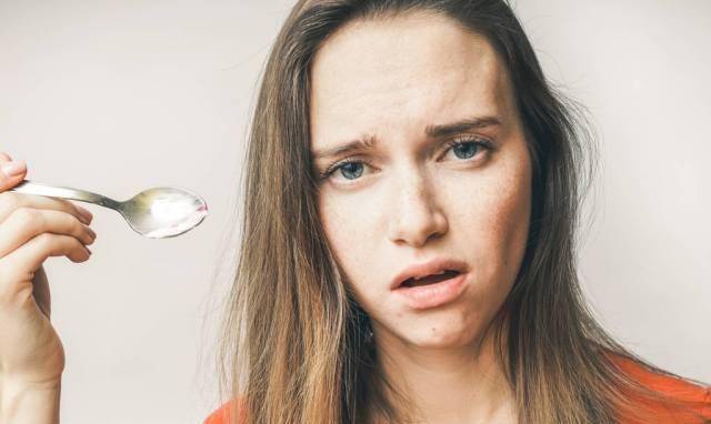 症状|别放过身体任何的异常状况，出现这6种情况，肝脏多是出问题了