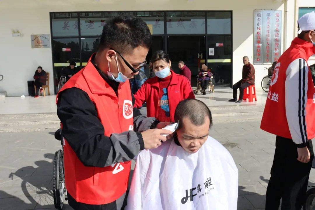 发型|瑞金：早餐含情暖心 义剪有型上头