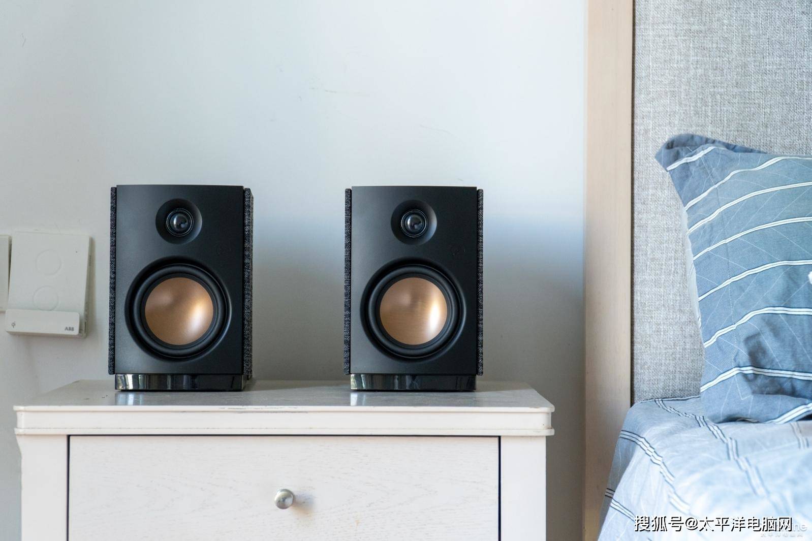 产品|惠威SWAN OS-10体验：没想到浓眉大眼的惠威整这一出！