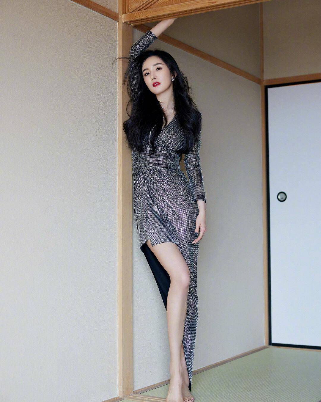 大腿 一双美腿，是杨幂最直接的名片！