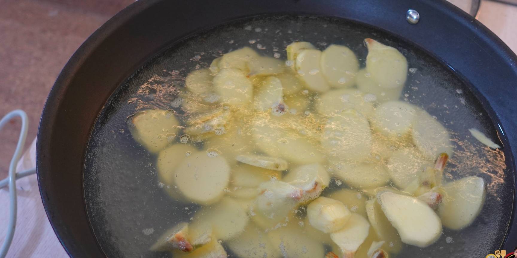 做法|五花肉炒茨菇最好吃的做法，简单美味又下饭，看看你喜欢吃不？