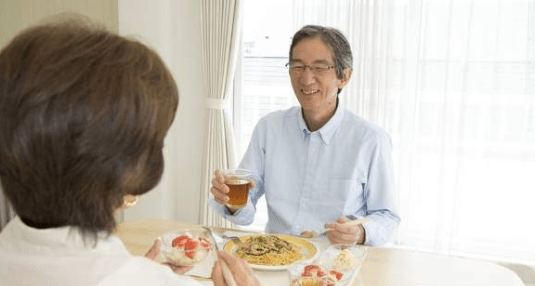 事情|一位65岁阿姨自述:搭伙AA制5年后,他留了一笔财产给我