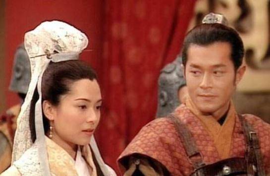 因为|从传奇港姐到“过街老鼠”，郭羡妮如何把大好前途“作没”的？